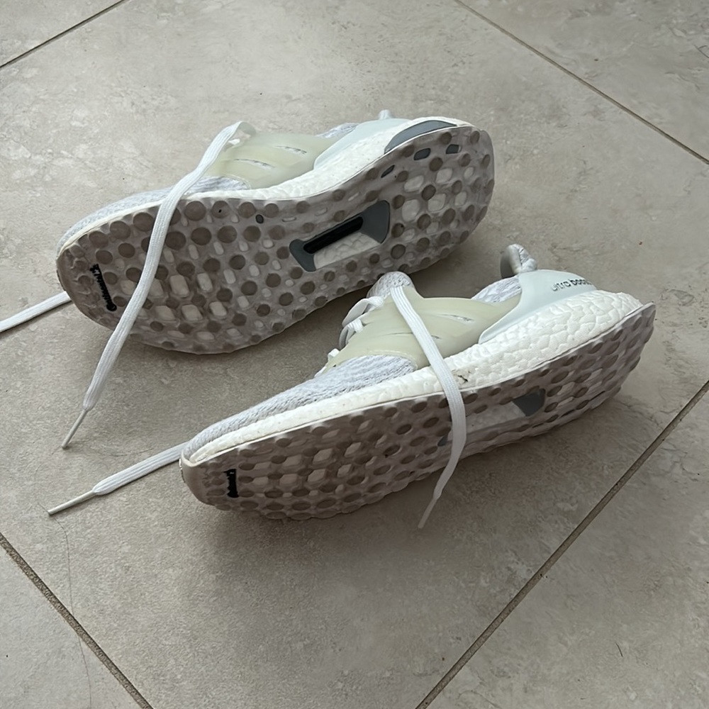 Adidas white Ultra boost - Picture 2 of 3